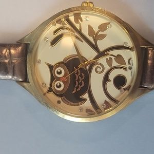 Women's Owl Theme Watch with Gold Tone Metal and Pewter Metallic Band
